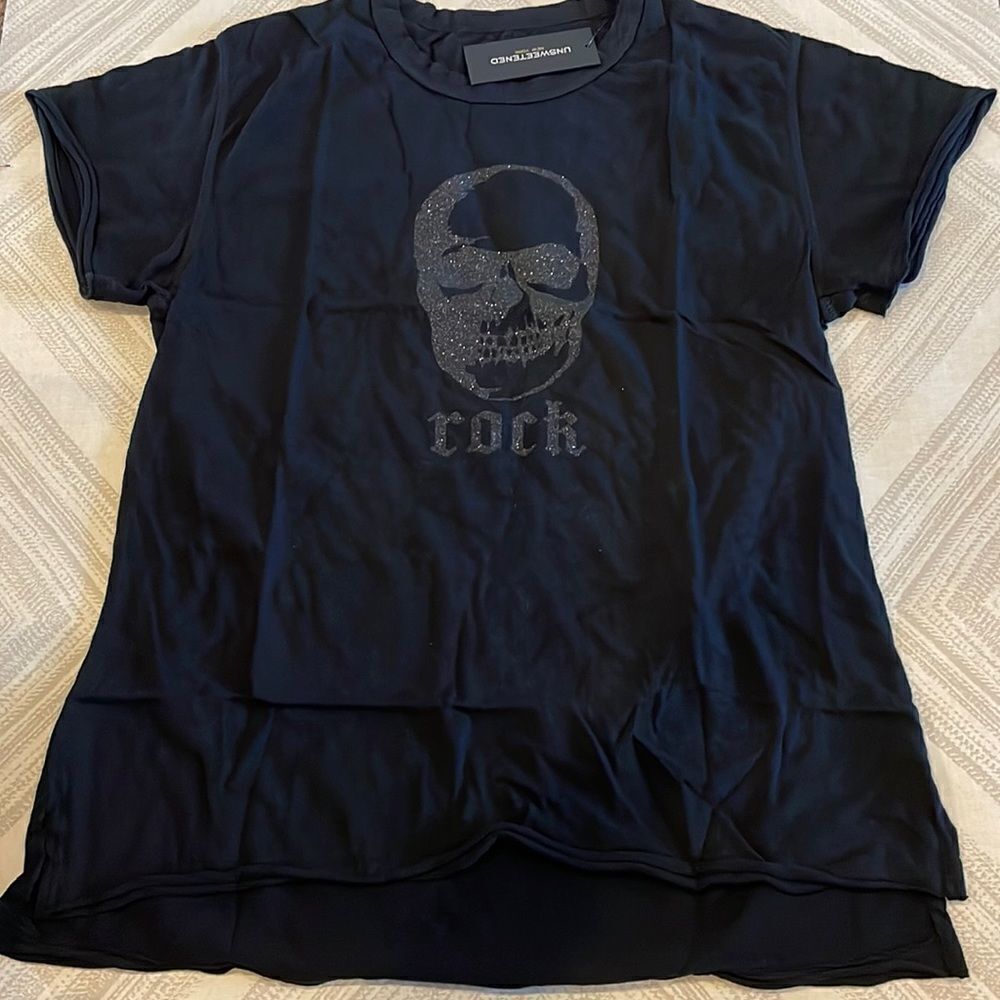 Unsweetened Women’s Black Short Sleeve Glitter Skull Rock T-Shirt